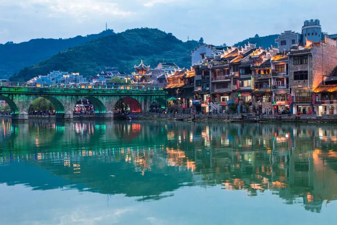 贵州，山水间的励志篇章